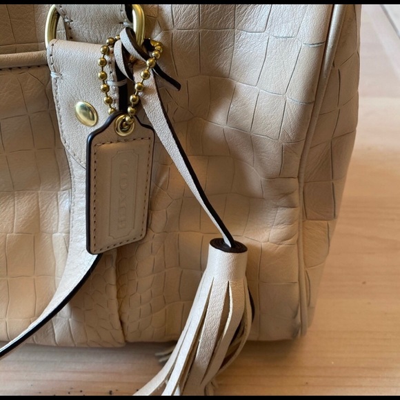 Coach satchel handbag π cream colors - Picture 4 of 6